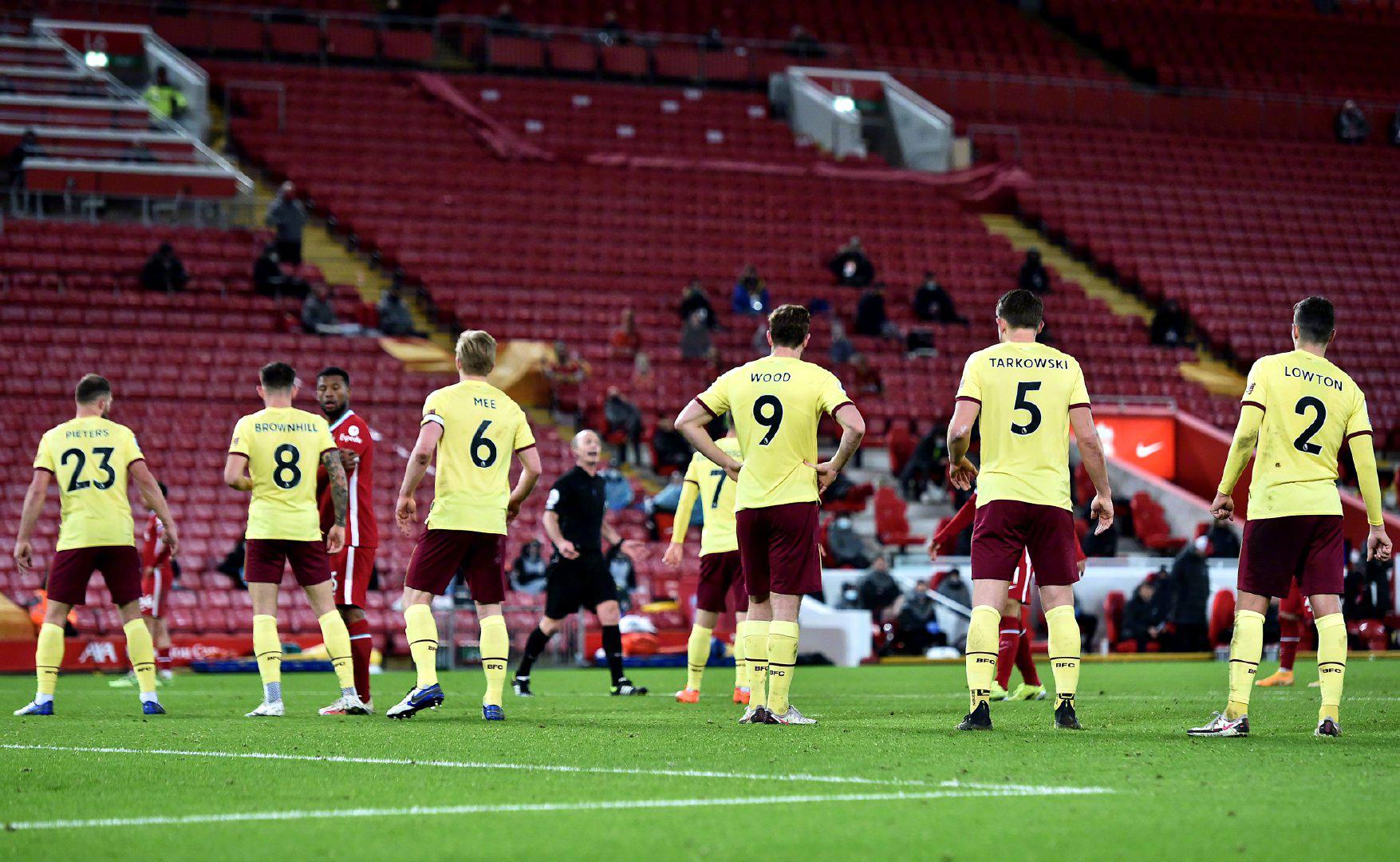 他的身边 他的身边